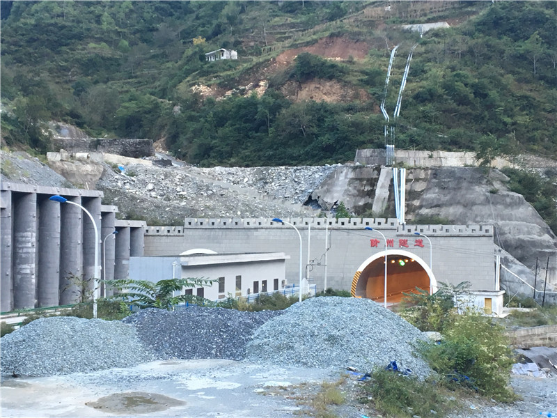 �m�������ڇ��Ҹ��ٹ�·�䶼�����Ӝ϶��Ŀ